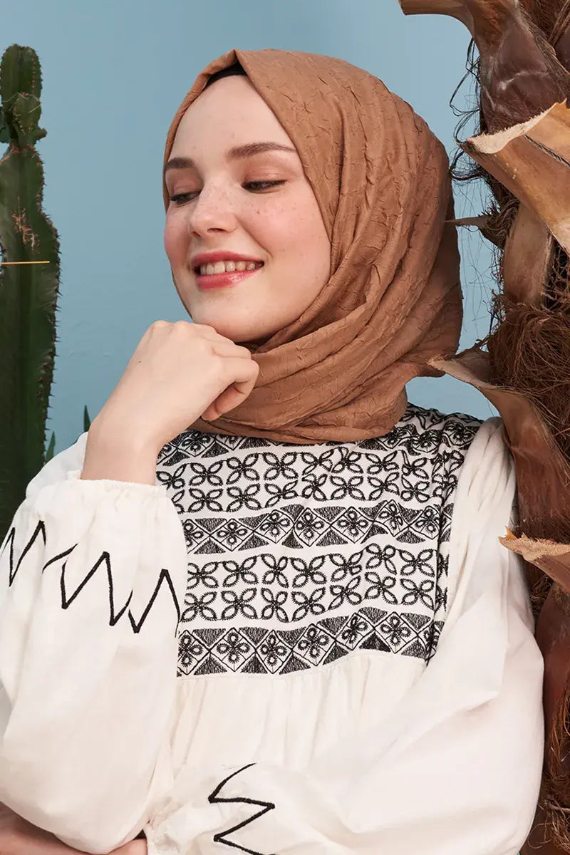 شال اورجینال الیاف بامبو مادام پولو Madame Polo ,شال زنانه نرم، سبک و تنفس‌پذیر با الیاف بامبو