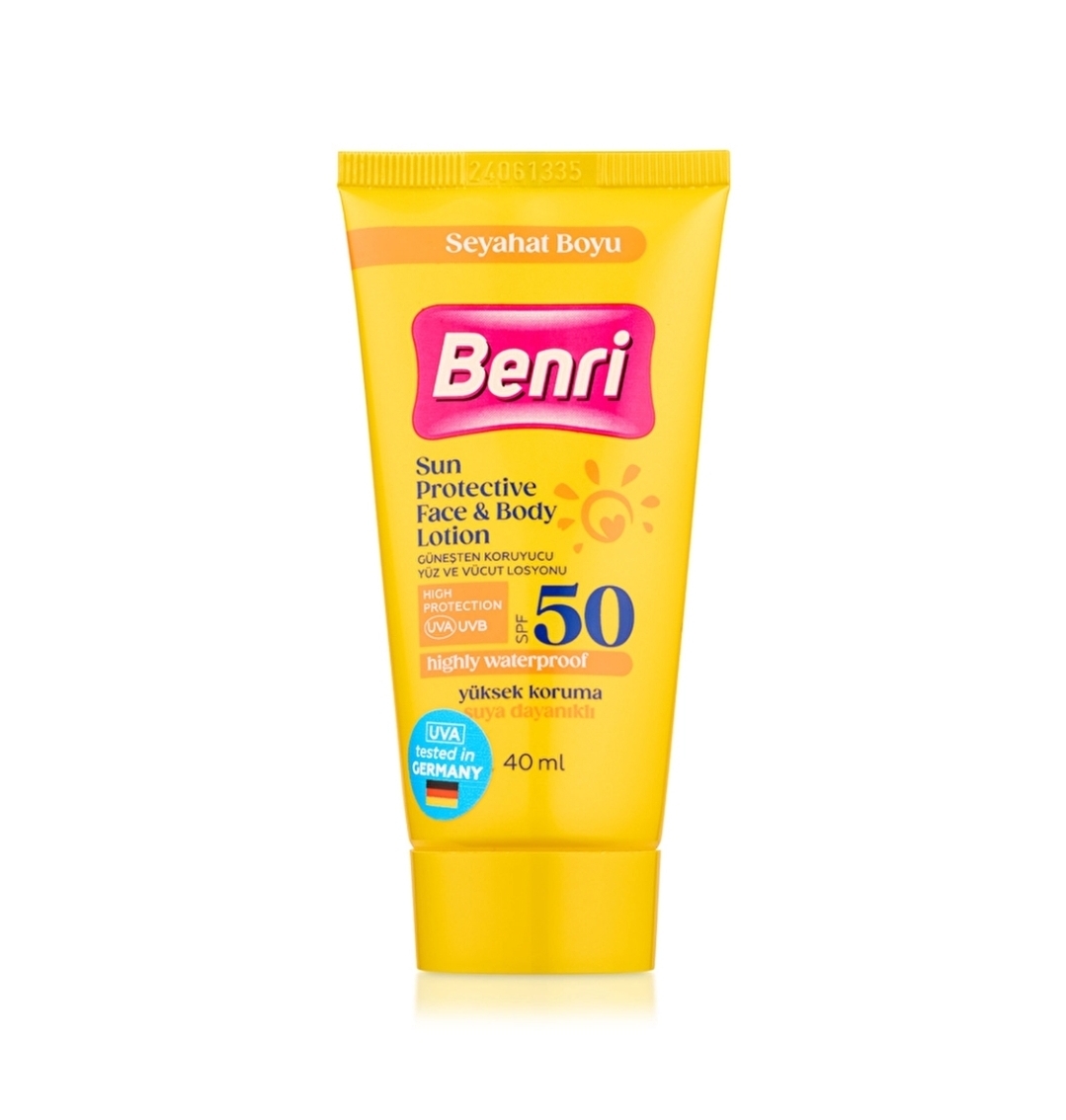 لوسیون ضدآفتاب بنری SPF 50 صورت و بدن